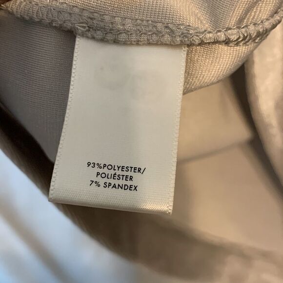 Ann Taylor size medium gray velour short sleeve top with keyhole front - Picture 3 of 8